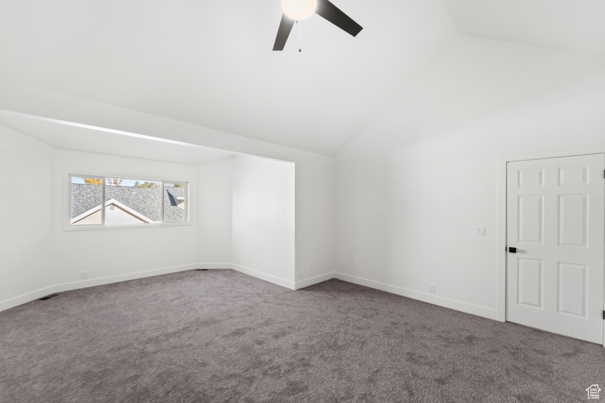 EDGEMOUNT HOMES CONDMN - Residential