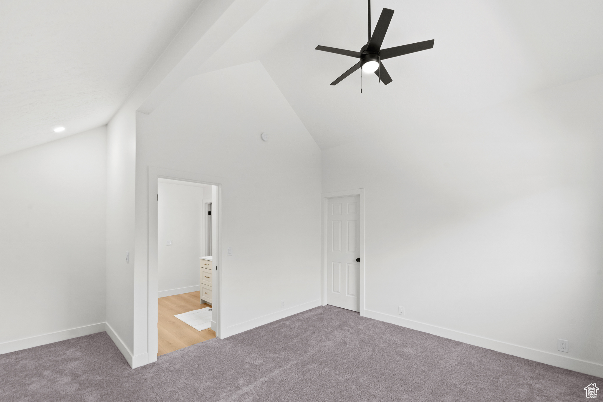 EDGEMOUNT HOMES CONDMN - Residential