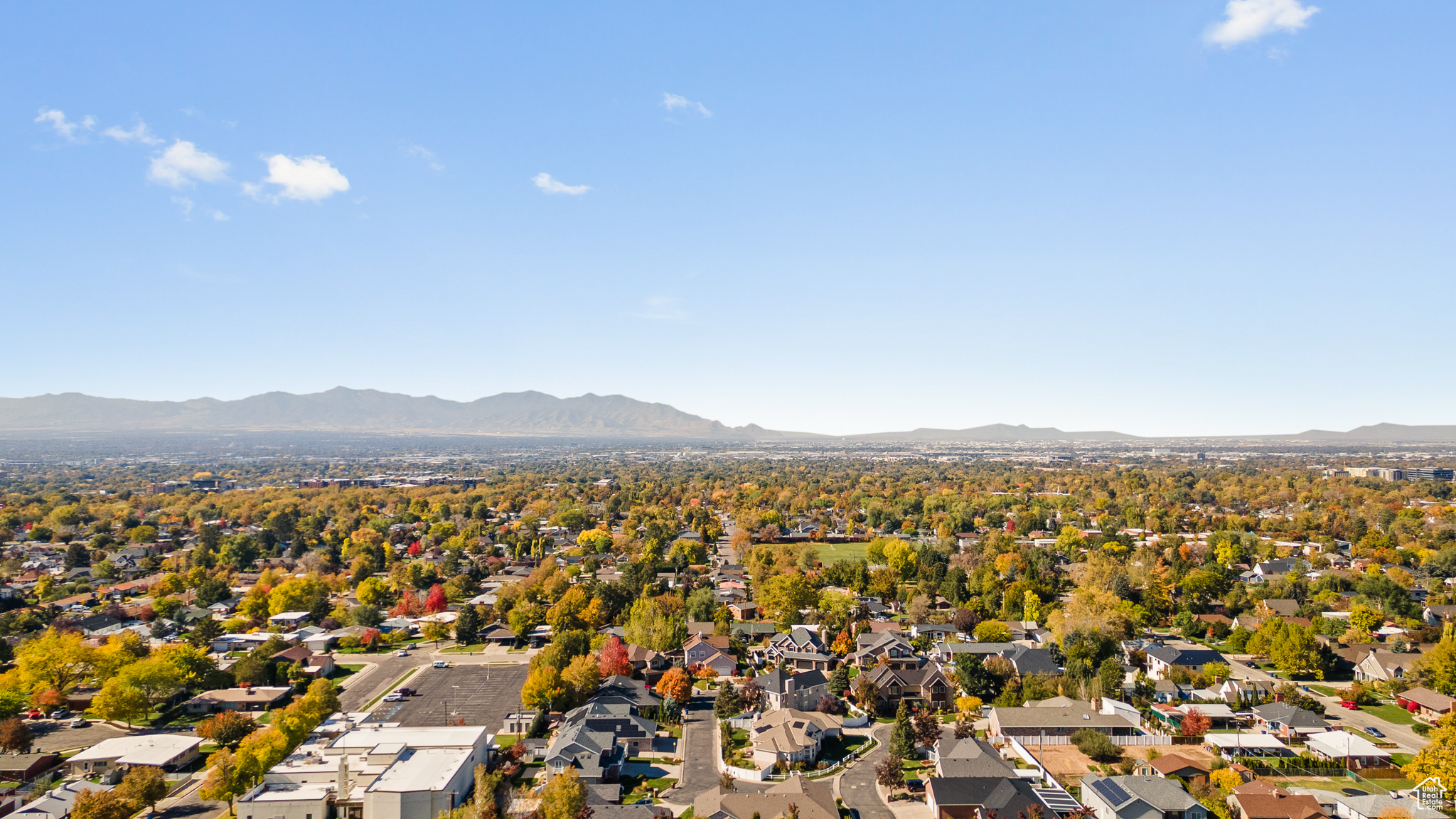 EDGEMOUNT HOMES CONDMN - Residential