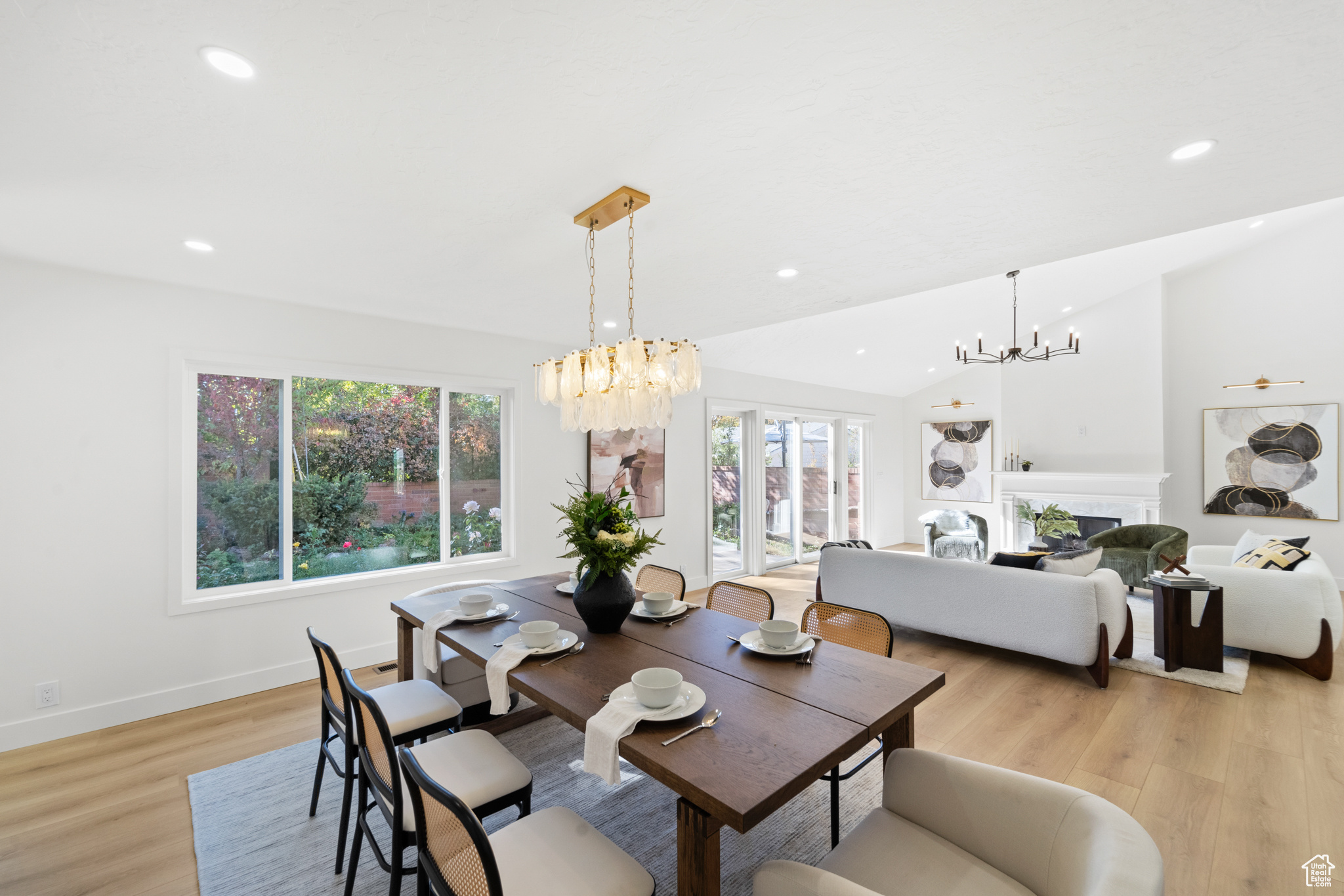 EDGEMOUNT HOMES CONDMN - Residential