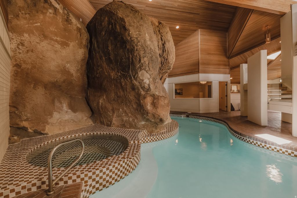 Photo of 1413 W KANAB CIR, Saint George, UT 84790 (MLS # 2128543)