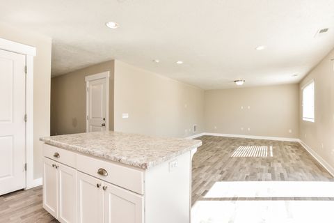 Tiny photo for 3562 S BRIDGEVIEW LN W, Syracuse, UT 84075 (MLS # 2152975)