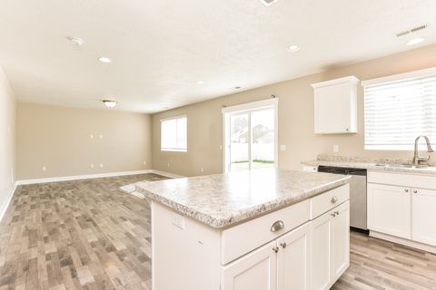 Tiny photo for 3562 S BRIDGEVIEW LN W, Syracuse, UT 84075 (MLS # 2152975)