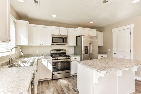Tiny photo for 3562 S BRIDGEVIEW LN W, Syracuse, UT 84075 (MLS # 2152975)