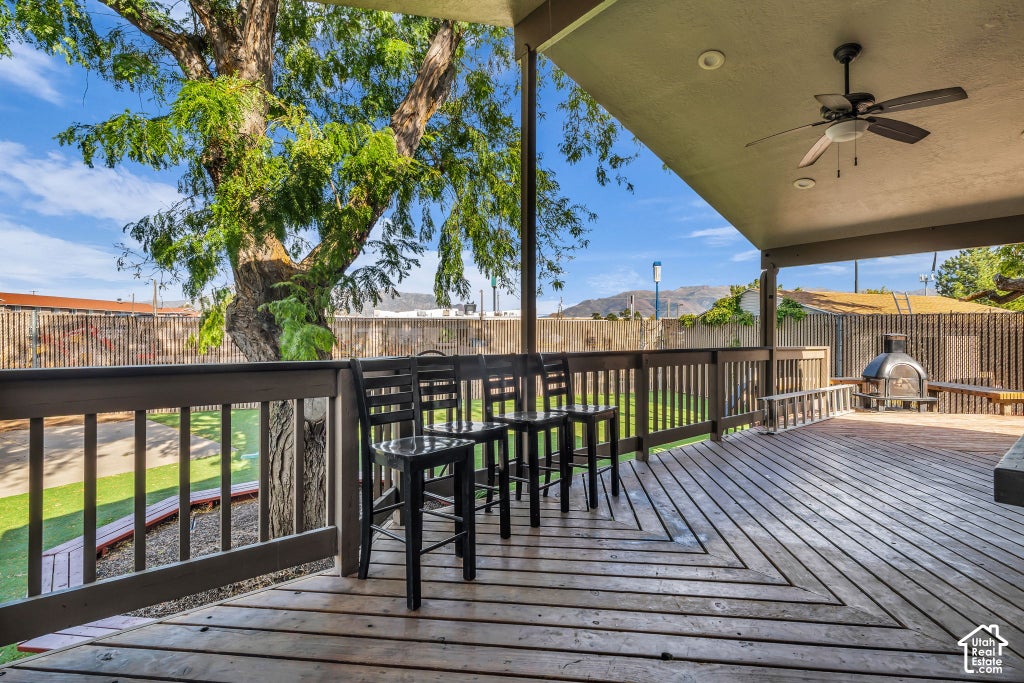 Photo of 760 N 100 W, Clearfield, UT 84015 (MLS # 2189375)