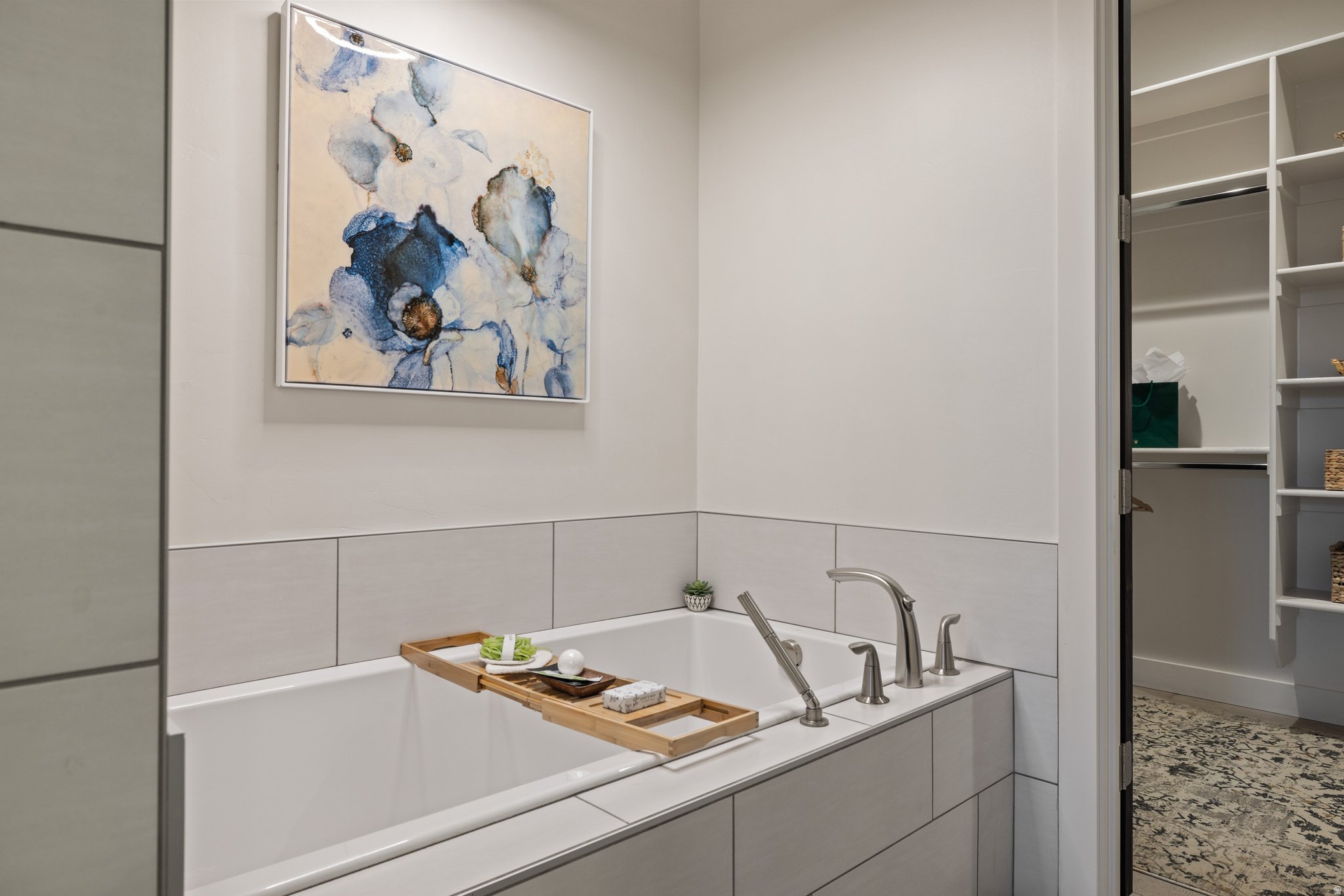 RED LEDGES - Residential