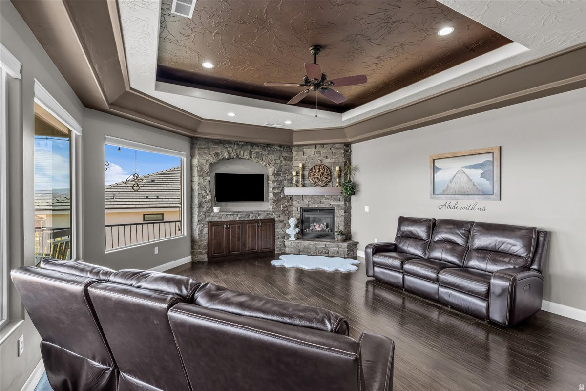 ESCALERA PH 2 - Residential