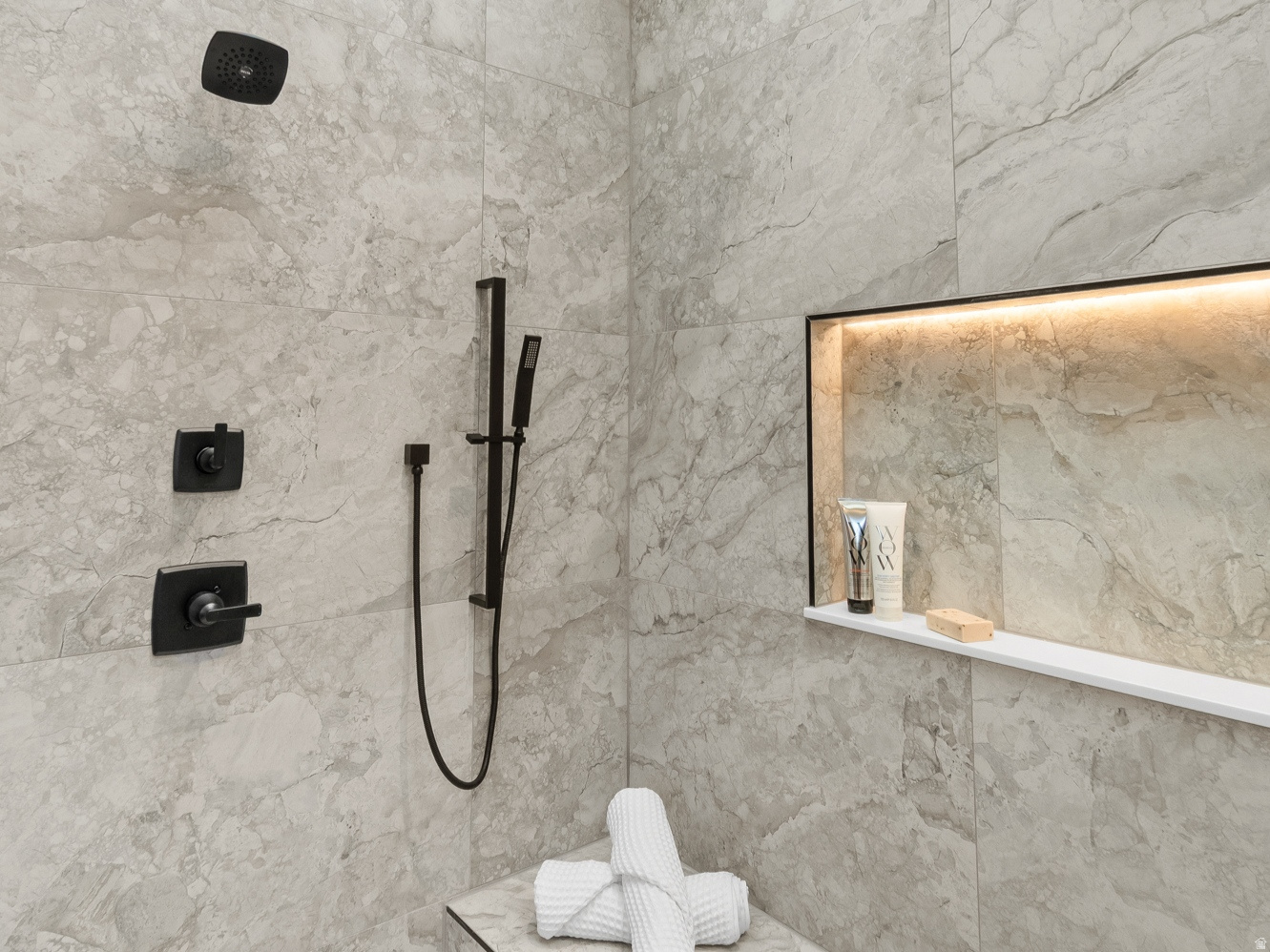 APOSHIAN SUB - Residential