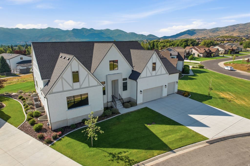 Photo of 554 S 1850 E, Heber City, UT 84032 (MLS # 2174840)
