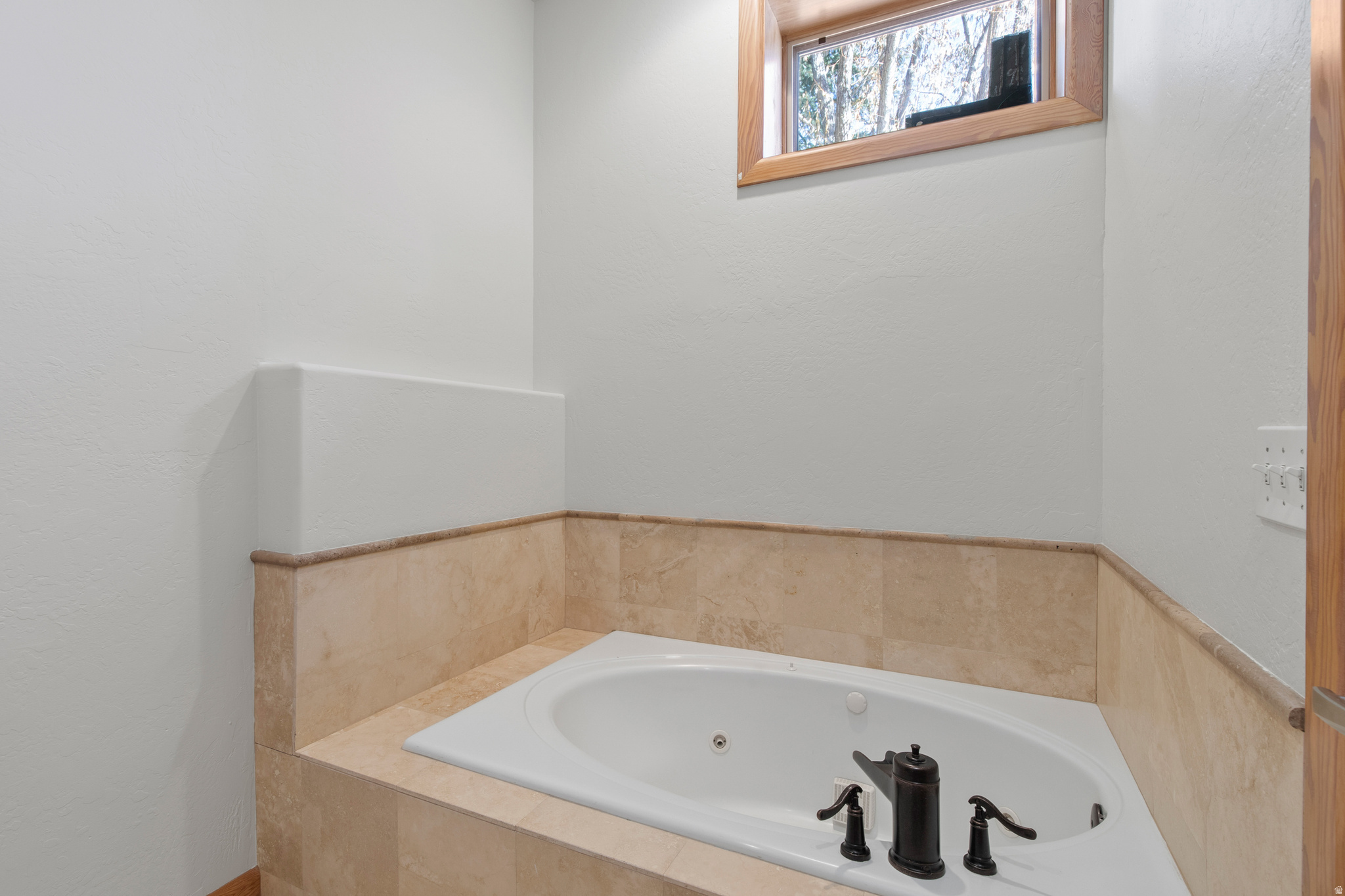 MOUNTAIN RIDGE SUBDIVISION - Residential Lease