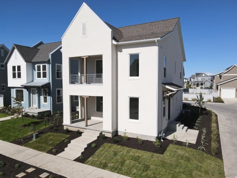 Homes For Sale - 7028 W Lake Ave #121<br/> Salt Lake County, South Jordan, UT 84009