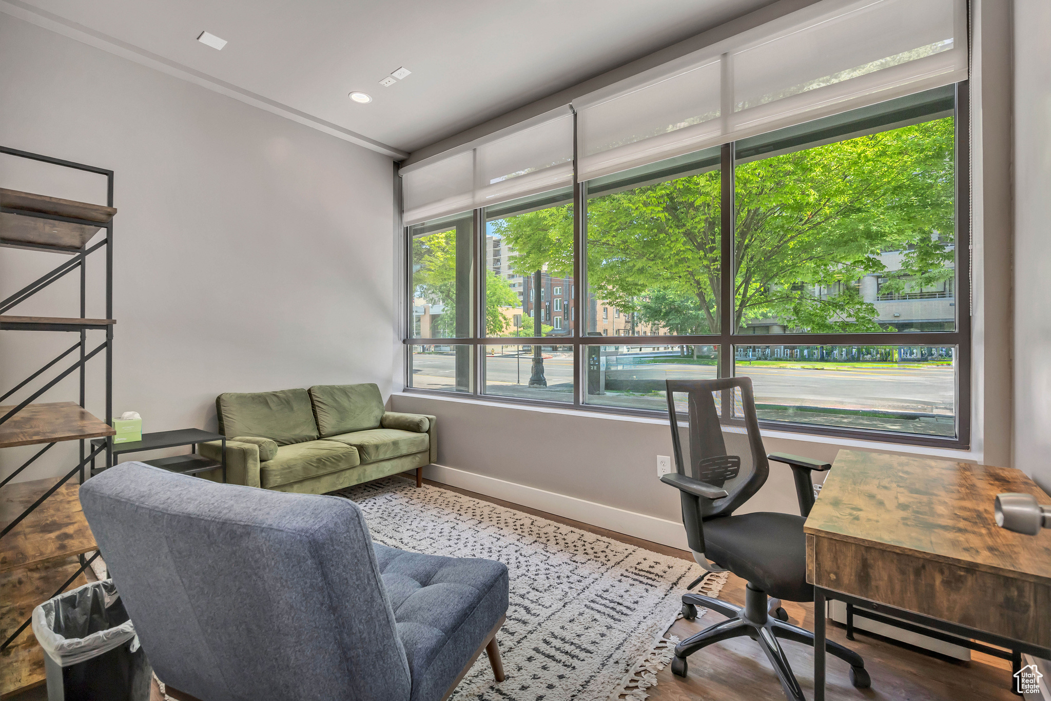 PARK - Commercial Lease