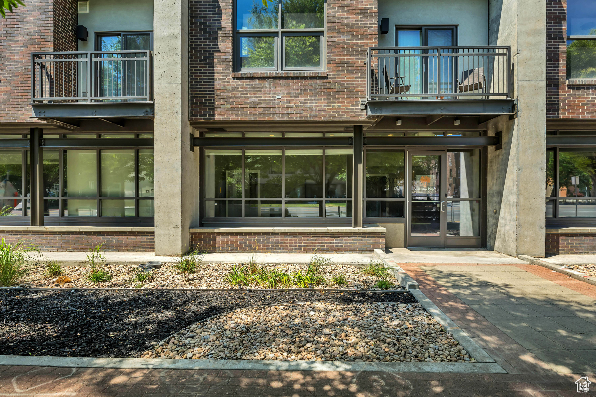 PARK - Commercial Lease