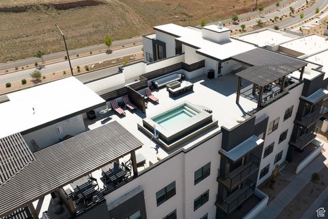 Tiny photo for 875 W AKOYA PEARL RD #300B, Saint George, UT 84790 (MLS # 2101410)