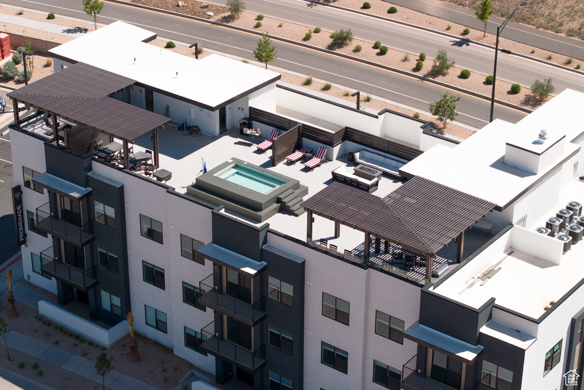 DESERT COLOR - Residential
