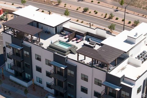 Tiny photo for 875 W AKOYA PEARL RD #300B, Saint George, UT 84790 (MLS # 2101410)