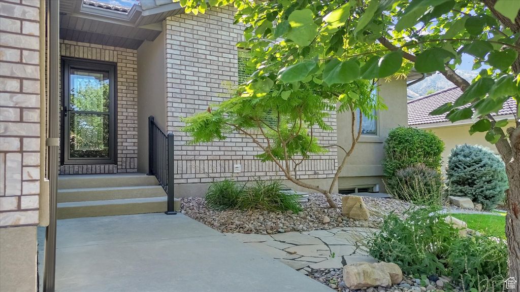 Photo of 14 SHADOW MOUNTAIN DR, Logan, UT 84321 (MLS # 2105783)