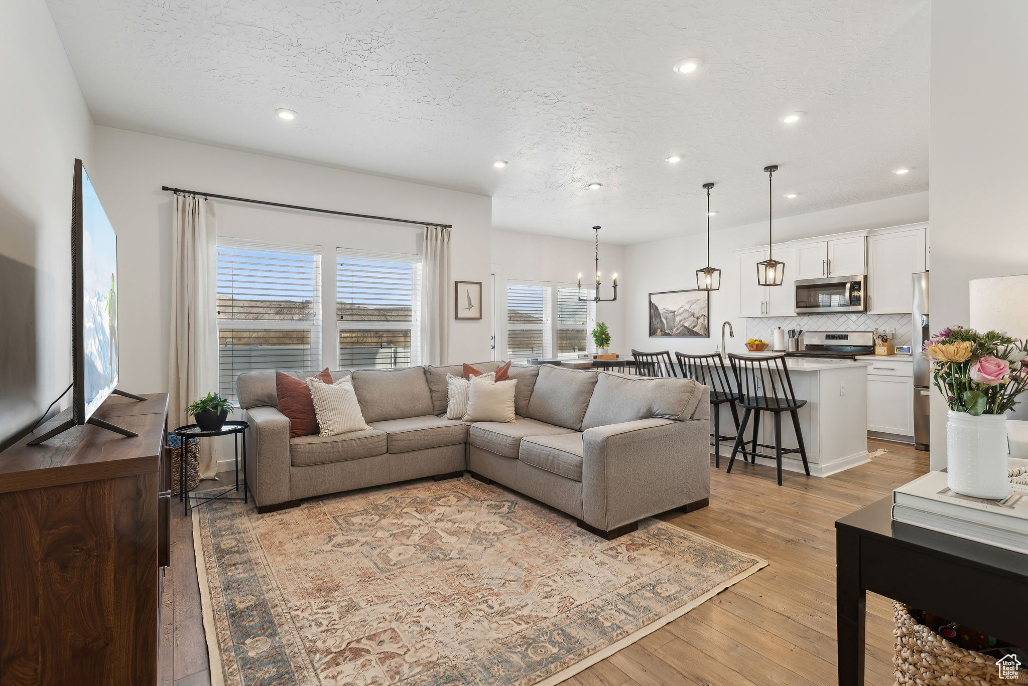 4473 E Hurstbourne Dr, Eagle Mountain, Utah image 5