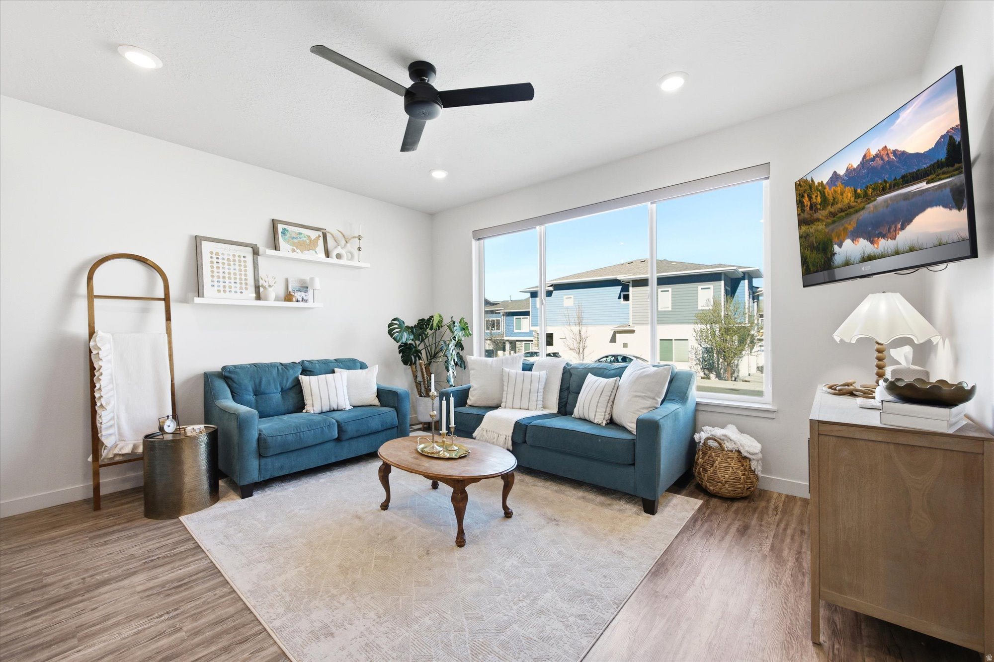 VILLAGE - Residential