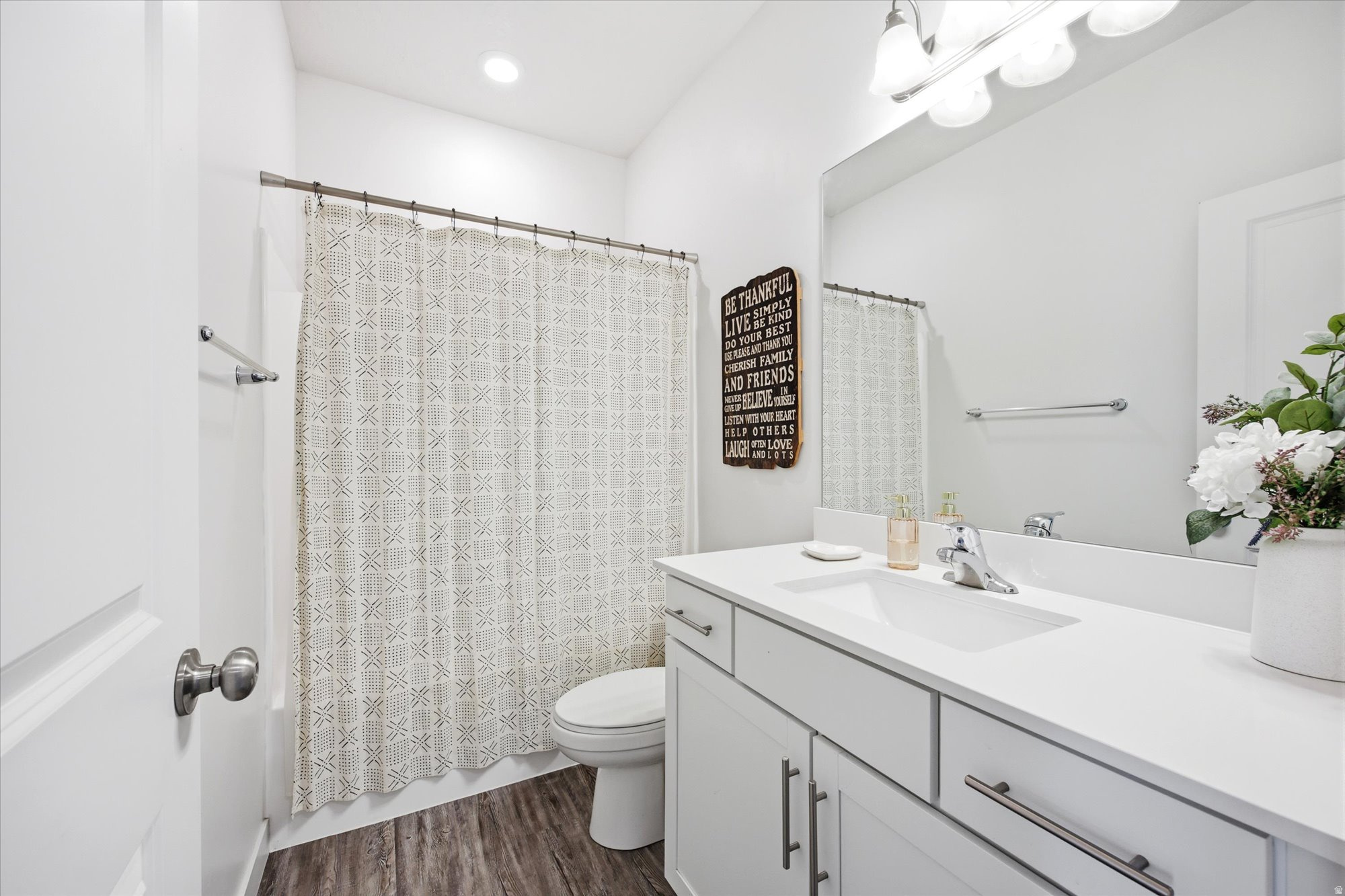 VILLAGE - Residential