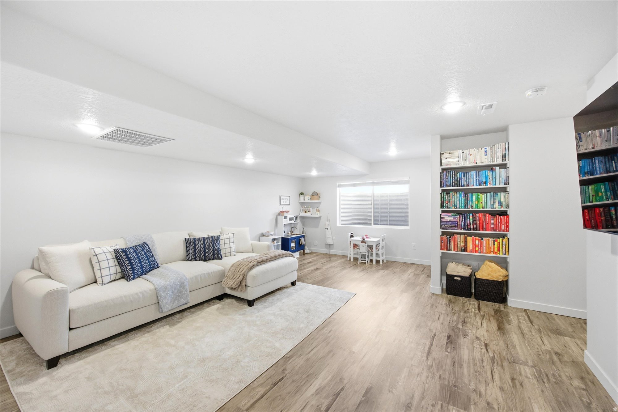 VILLAGE - Residential