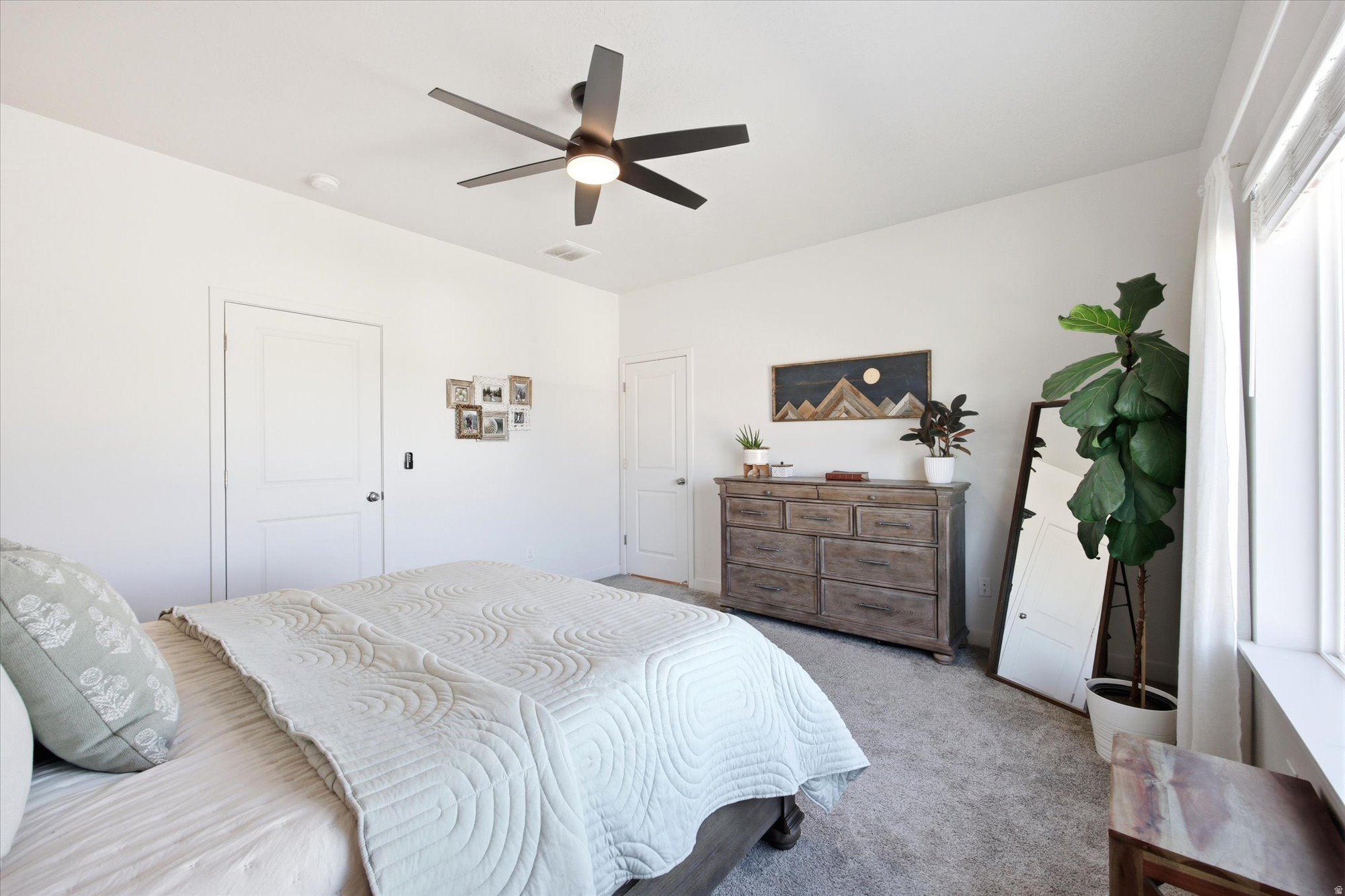 VILLAGE - Residential