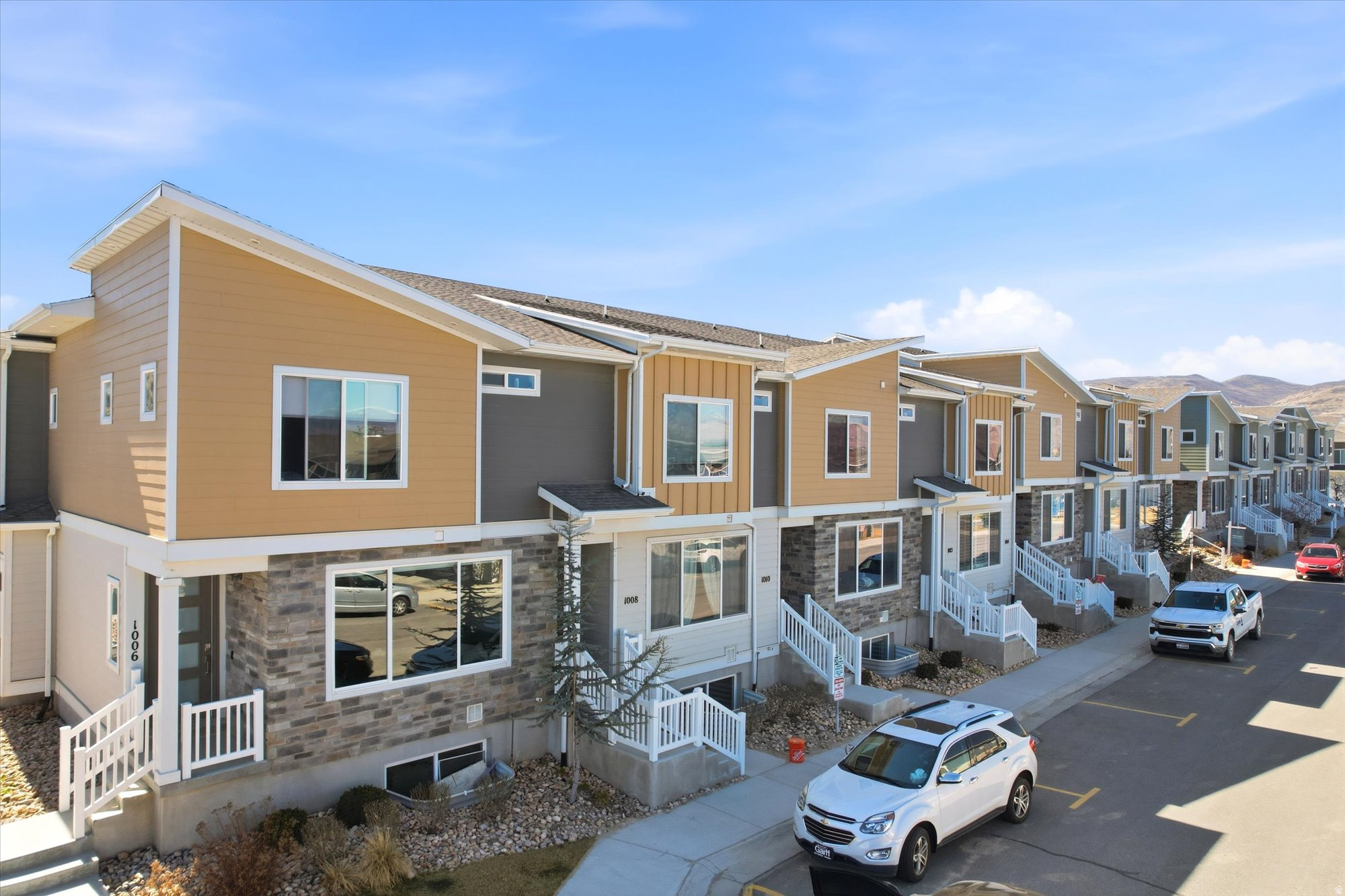 VILLAGE - Residential