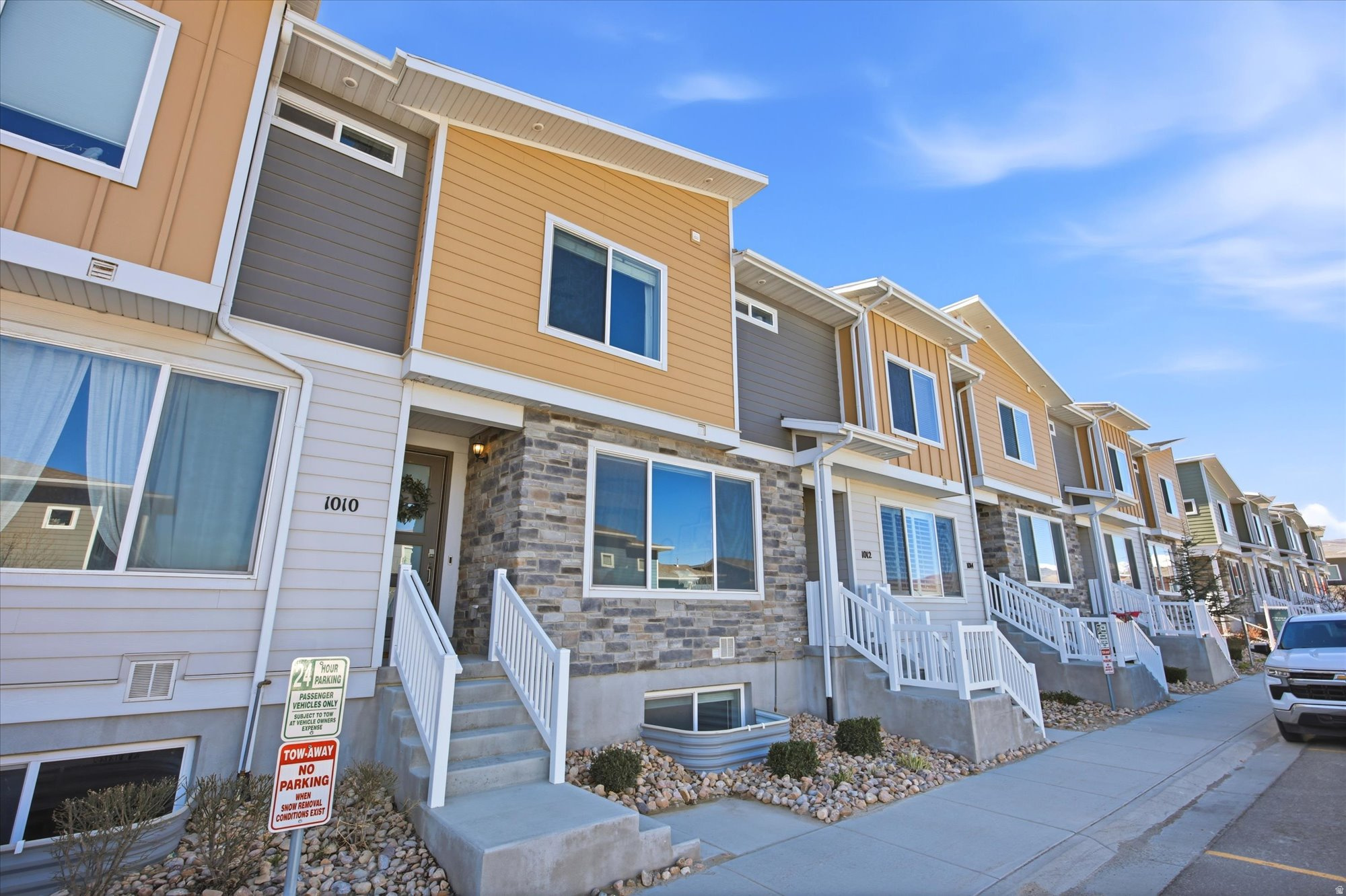 VILLAGE - Residential