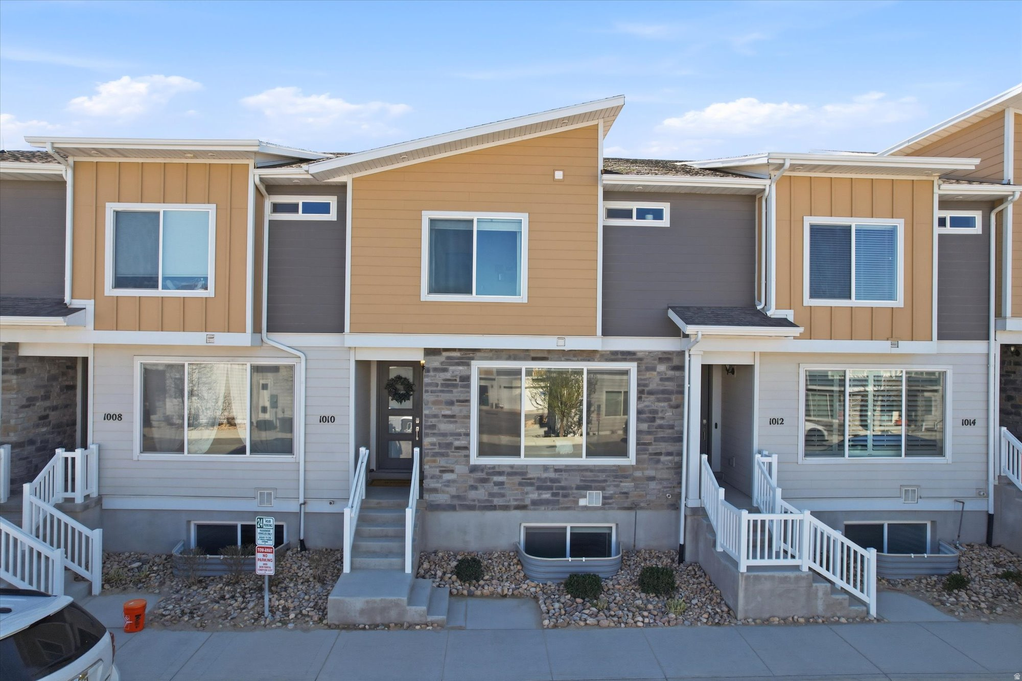 VILLAGE - Residential