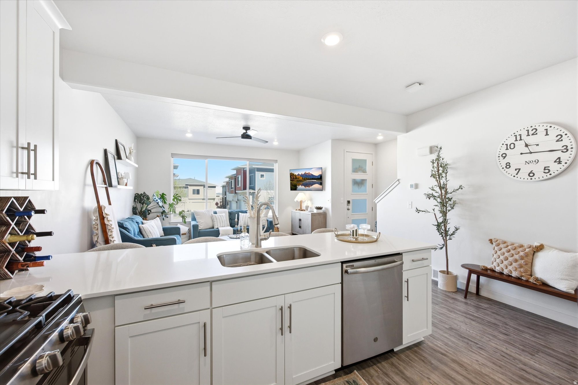 VILLAGE - Residential