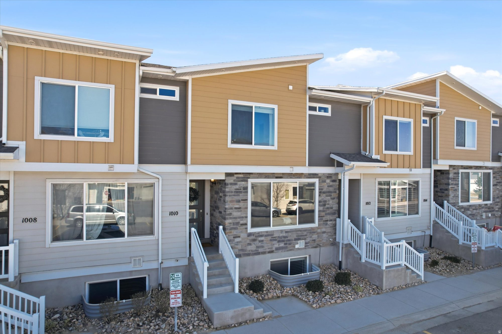 VILLAGE - Residential