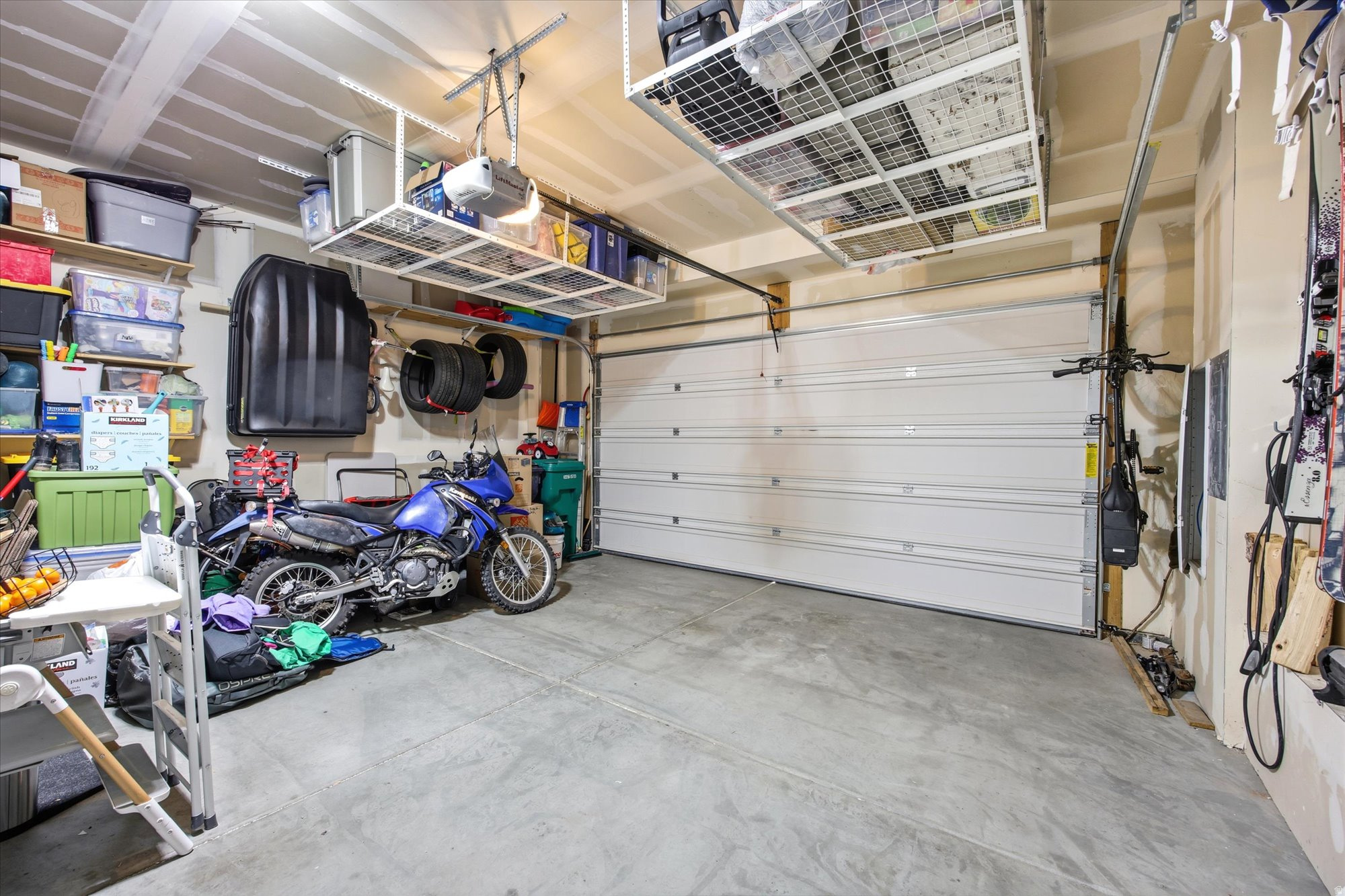 VILLAGE - Residential