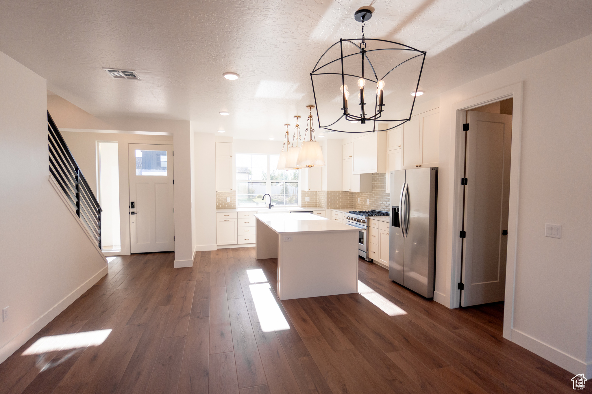 PAINTED DESERT - Residential