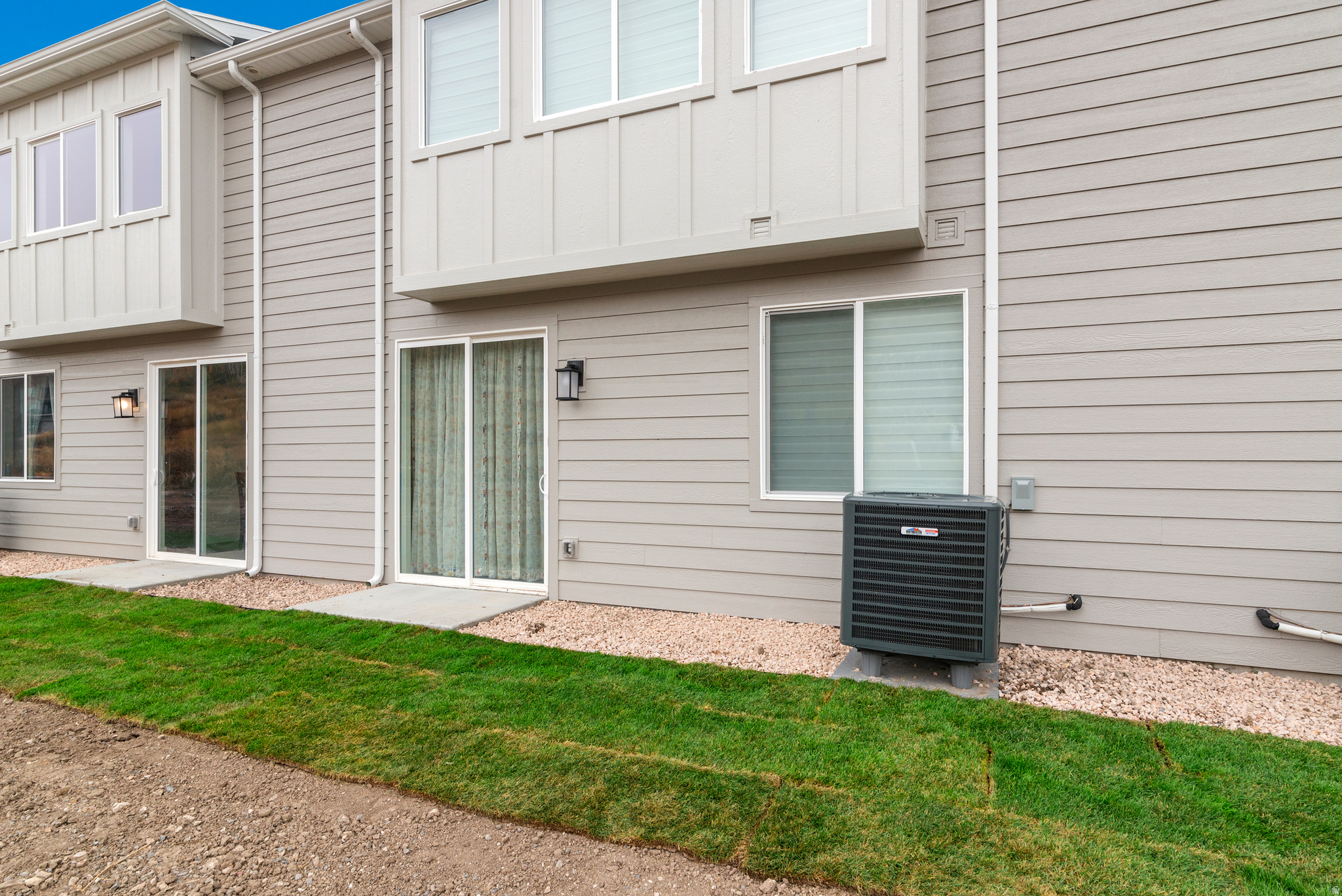 PARADISE PARKWAY - Residential