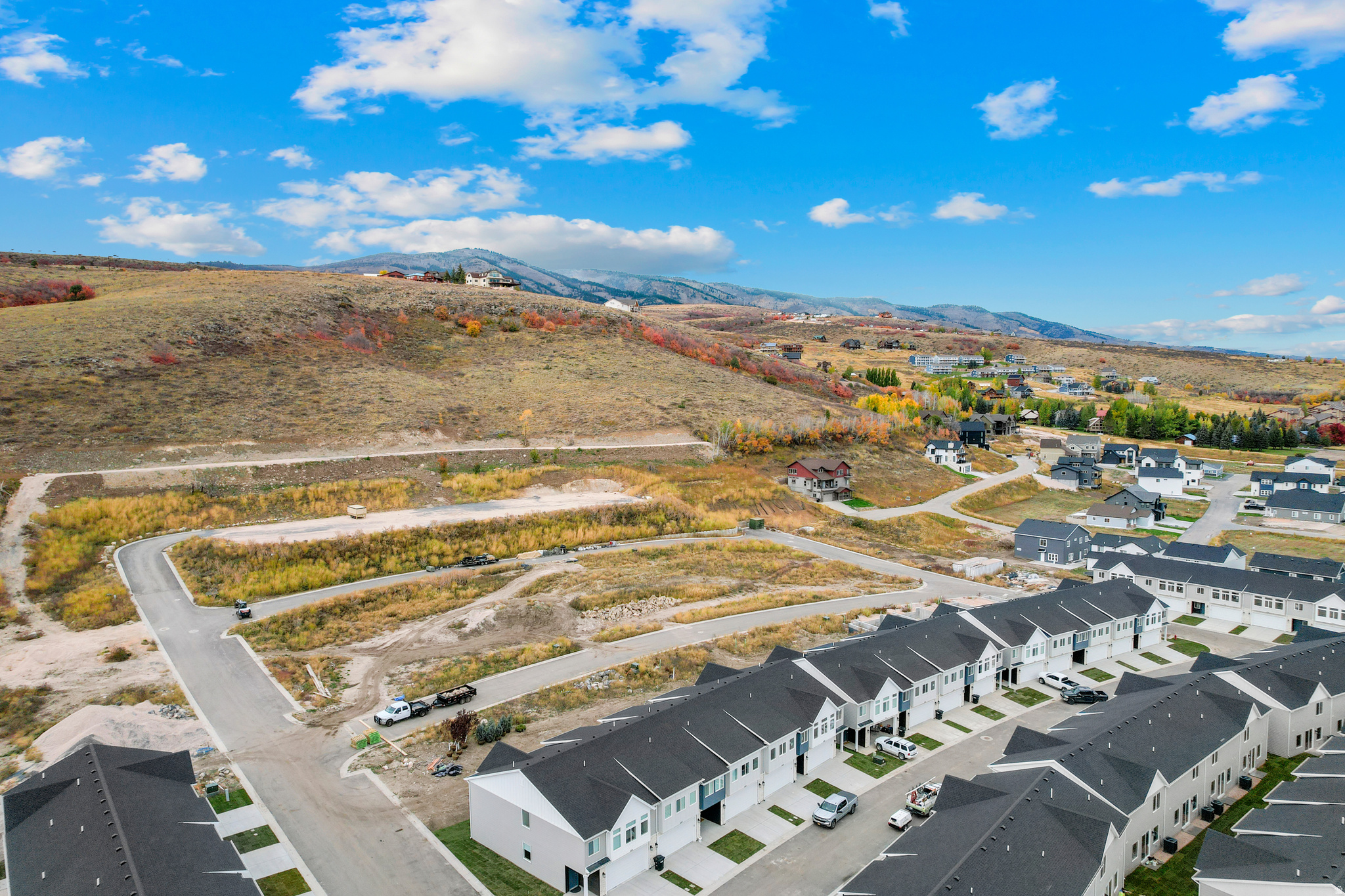 PARADISE PARKWAY - Residential