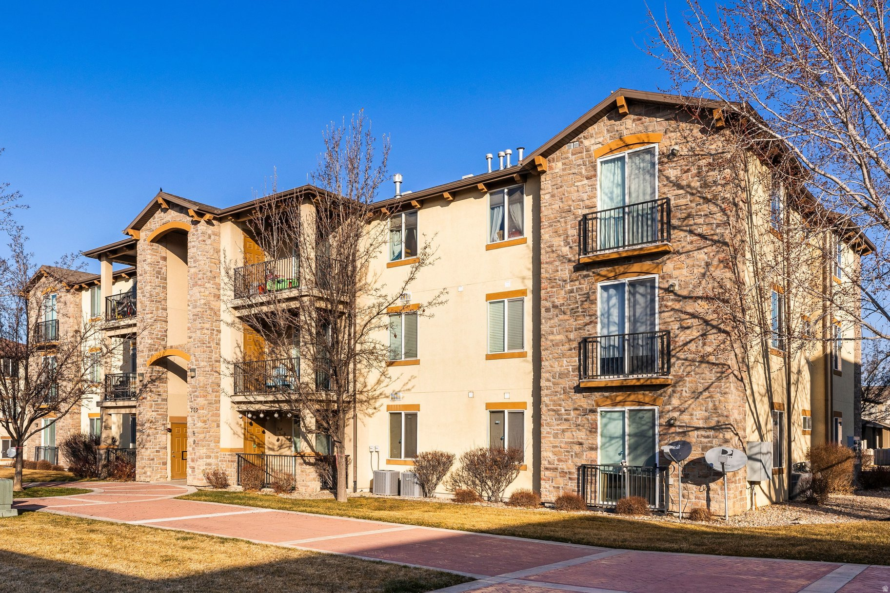 PINEAE VILLAGE PLAT - Residential