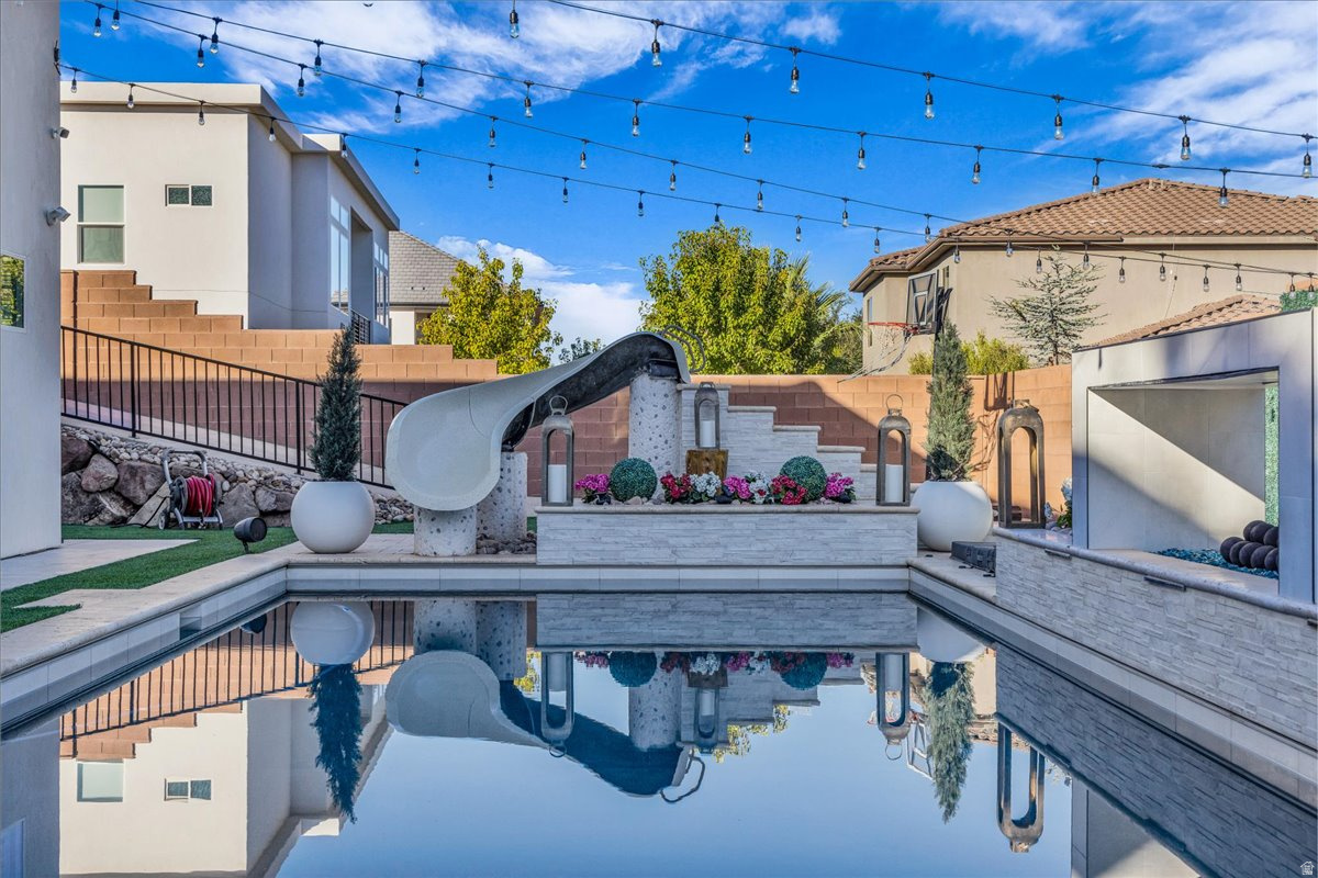 COYOTE SPRINGS - Residential