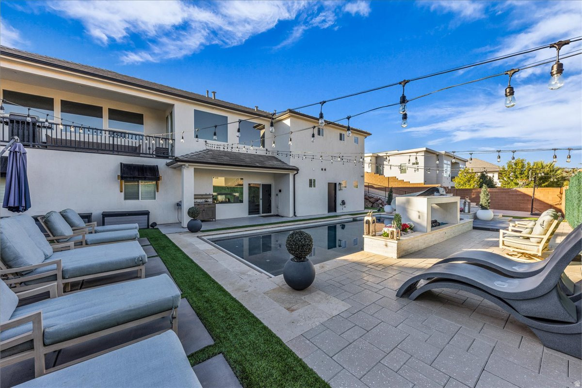 COYOTE SPRINGS - Residential