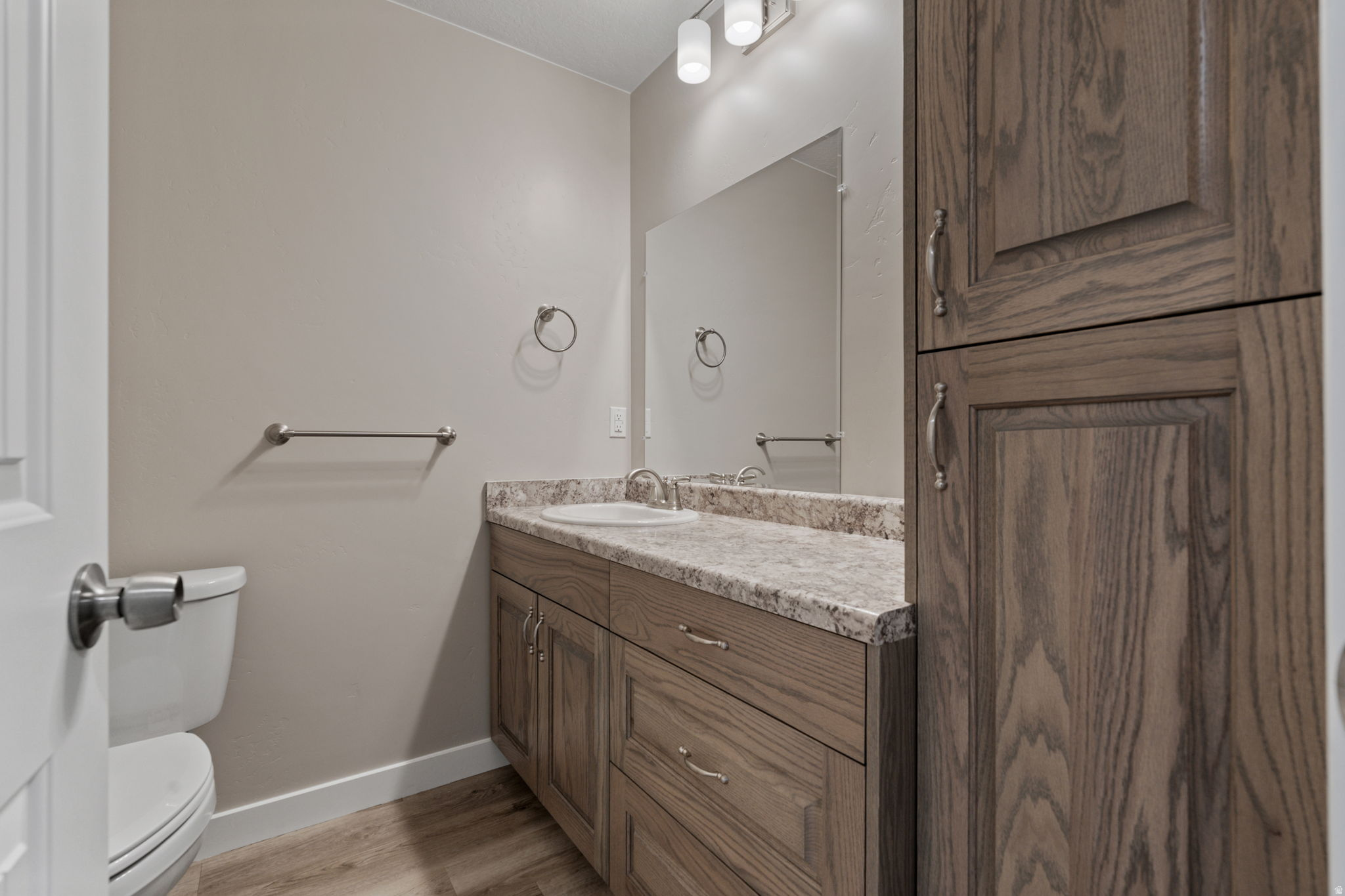 OAK MEADOW III - Residential