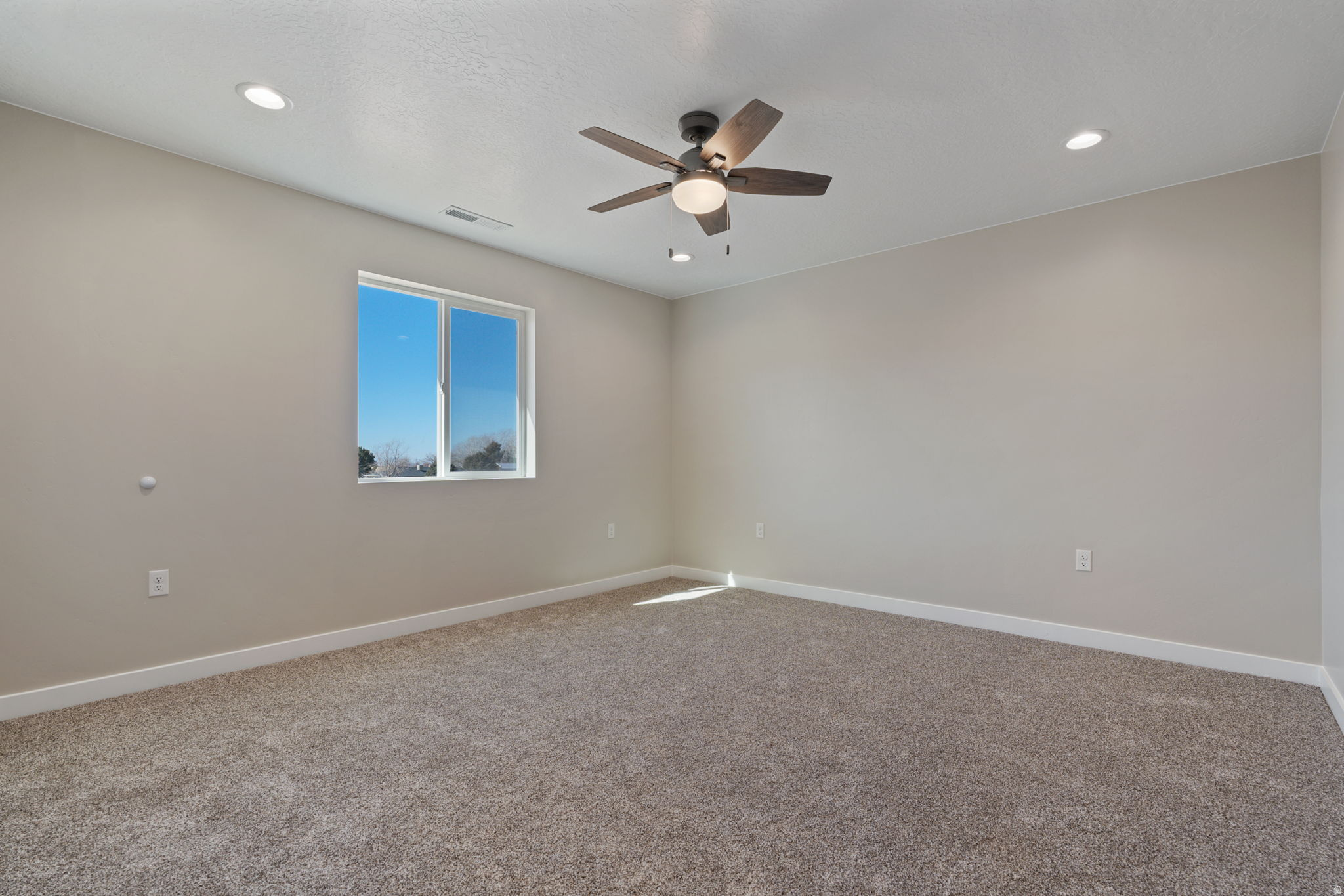 OAK MEADOW III - Residential