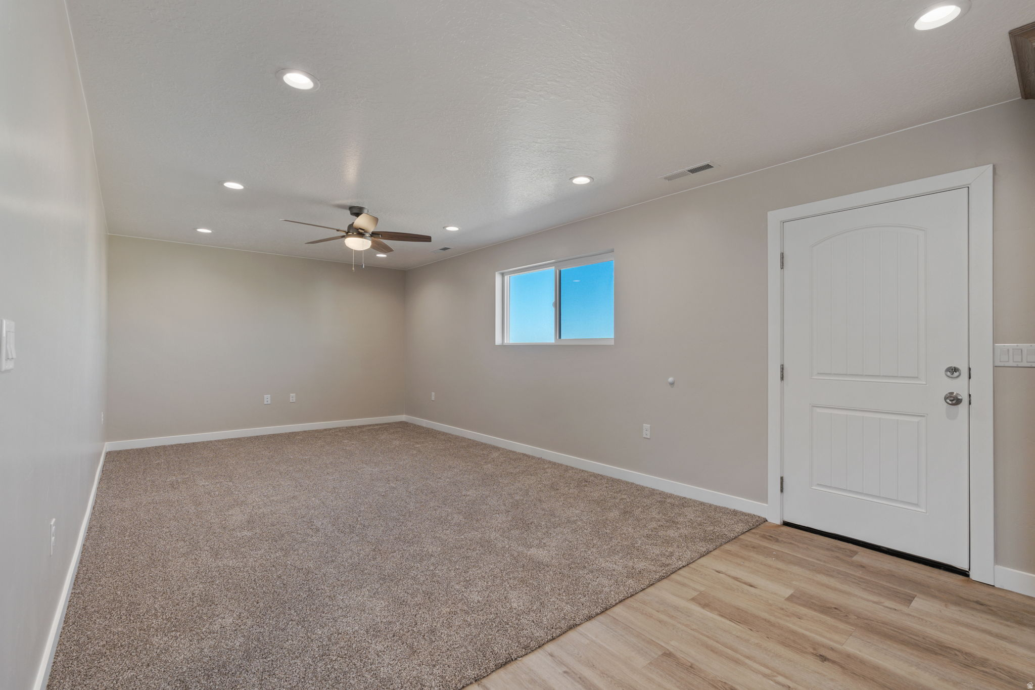 OAK MEADOW III - Residential