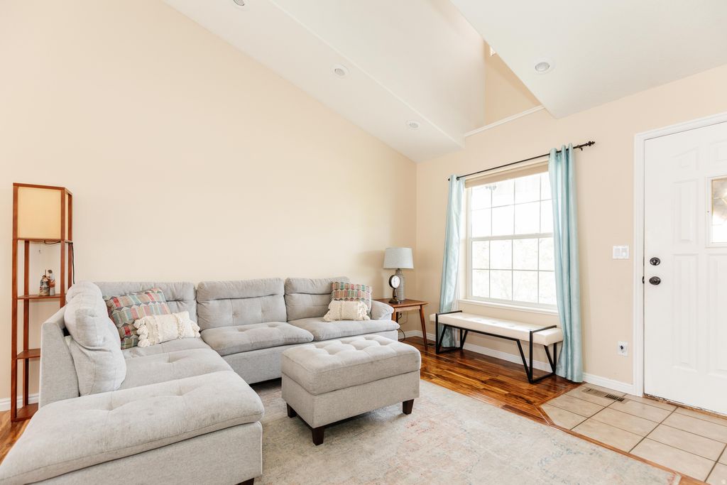 Photo of 170 N 750 W, Hyrum, UT 84319 (MLS # 2153748)