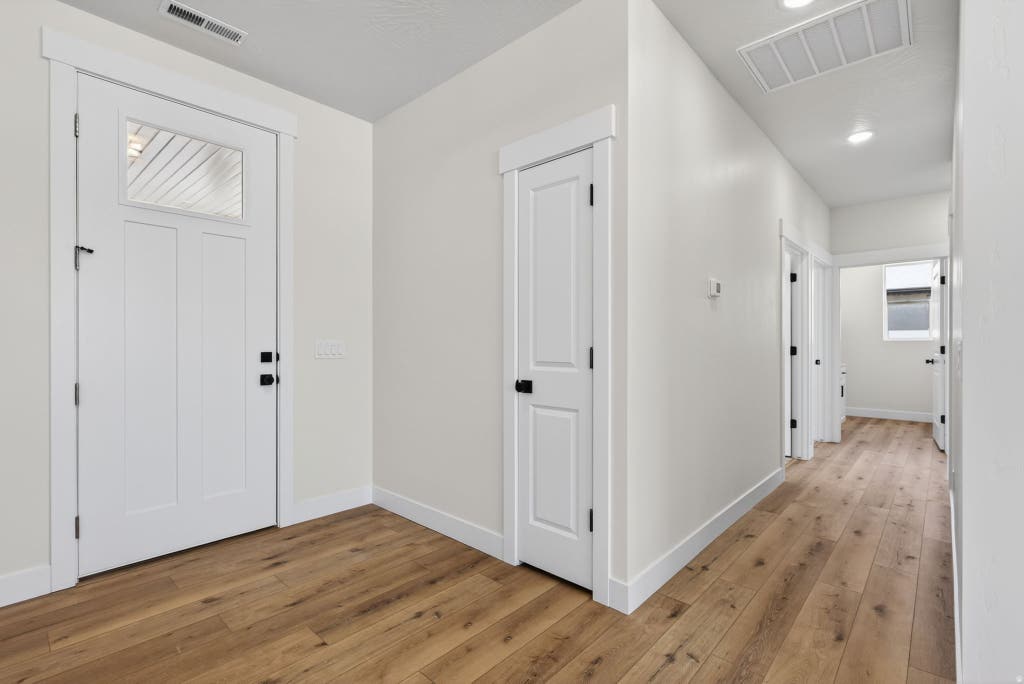 Photo of 522 S RENZE ADAMS ST, Cedar City, UT 84720 (MLS # 2176460)