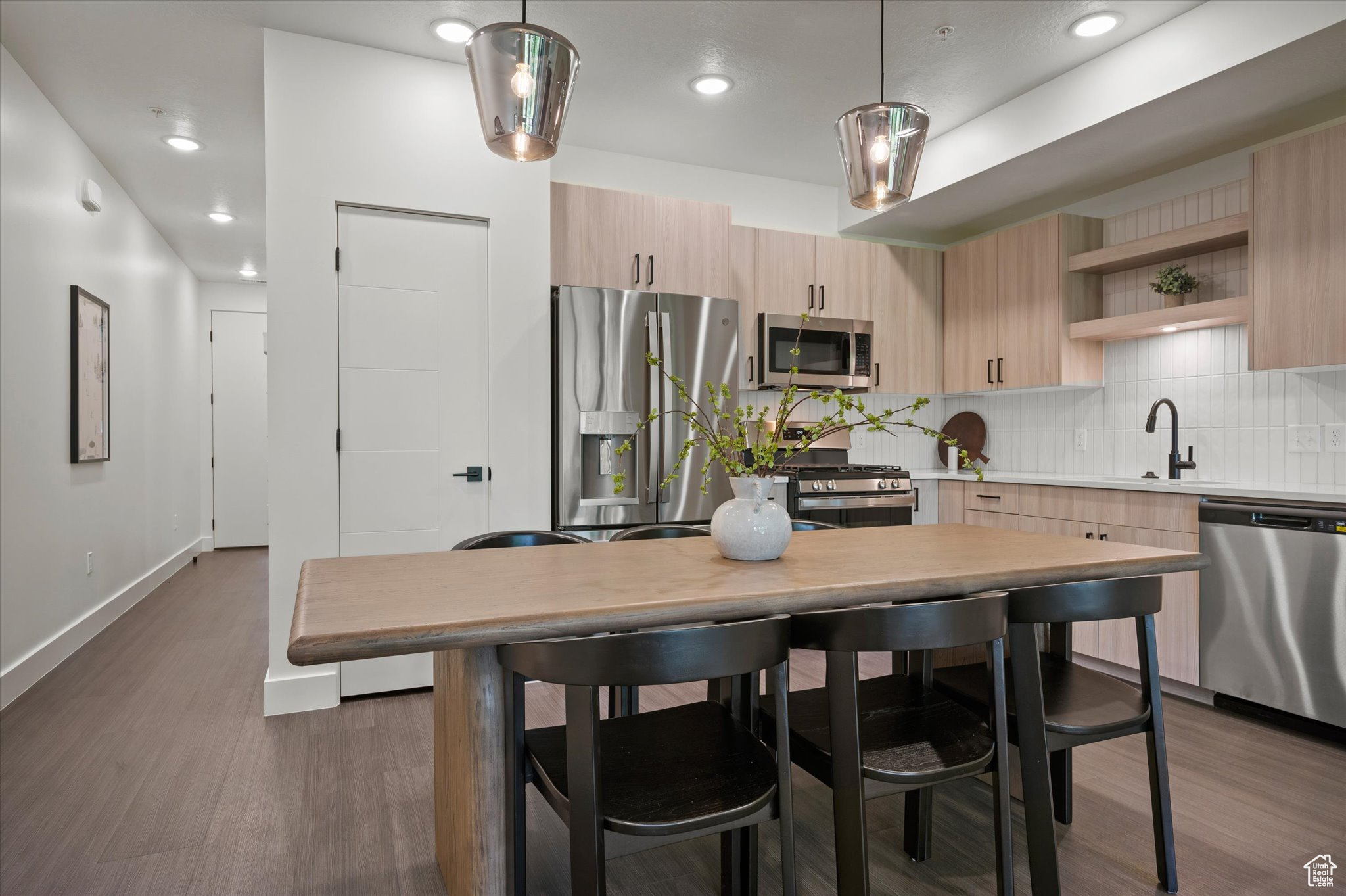 THE POINTE AT WOLF CREEK - Residential