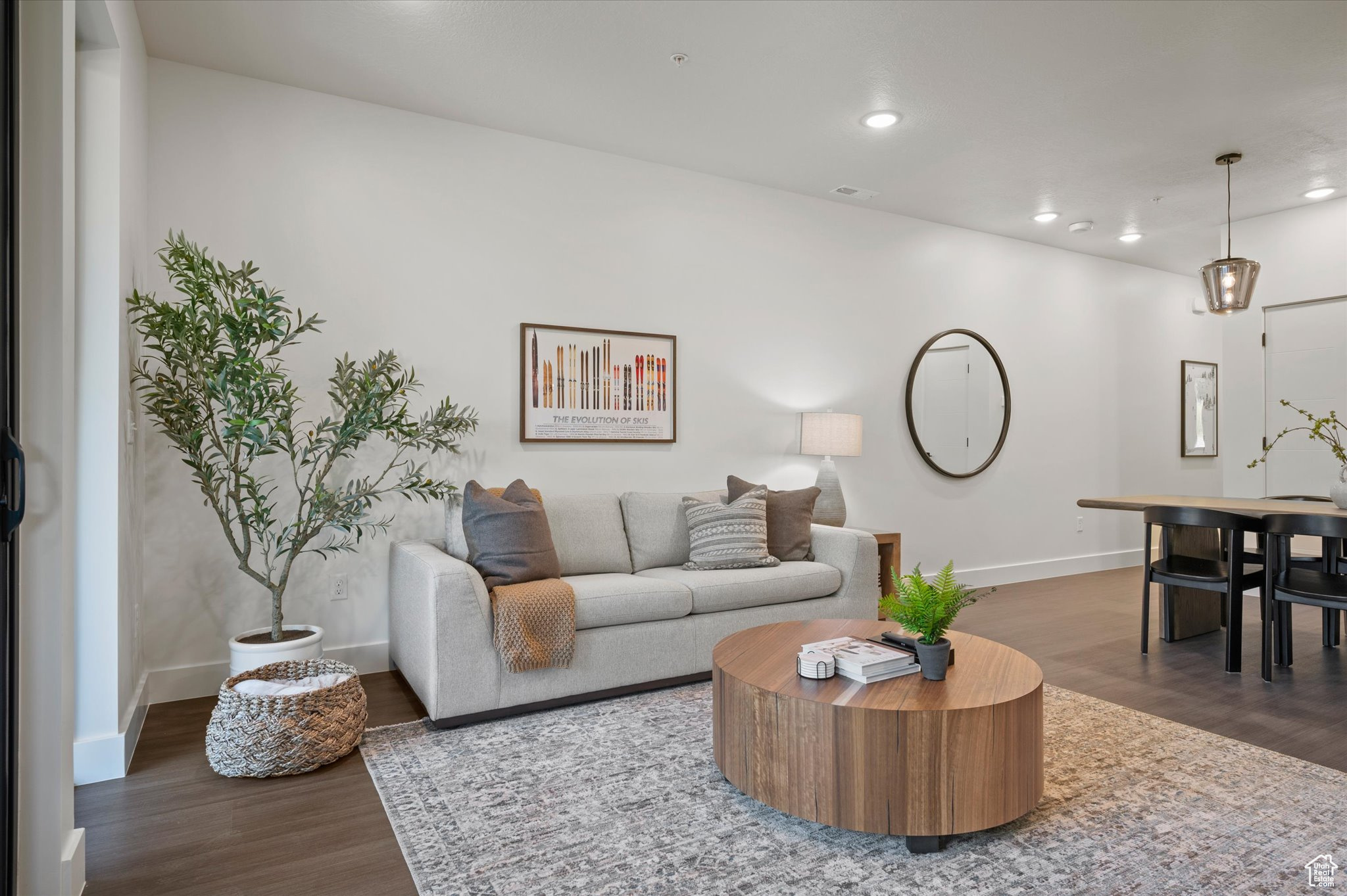 THE POINTE AT WOLF CREEK - Residential