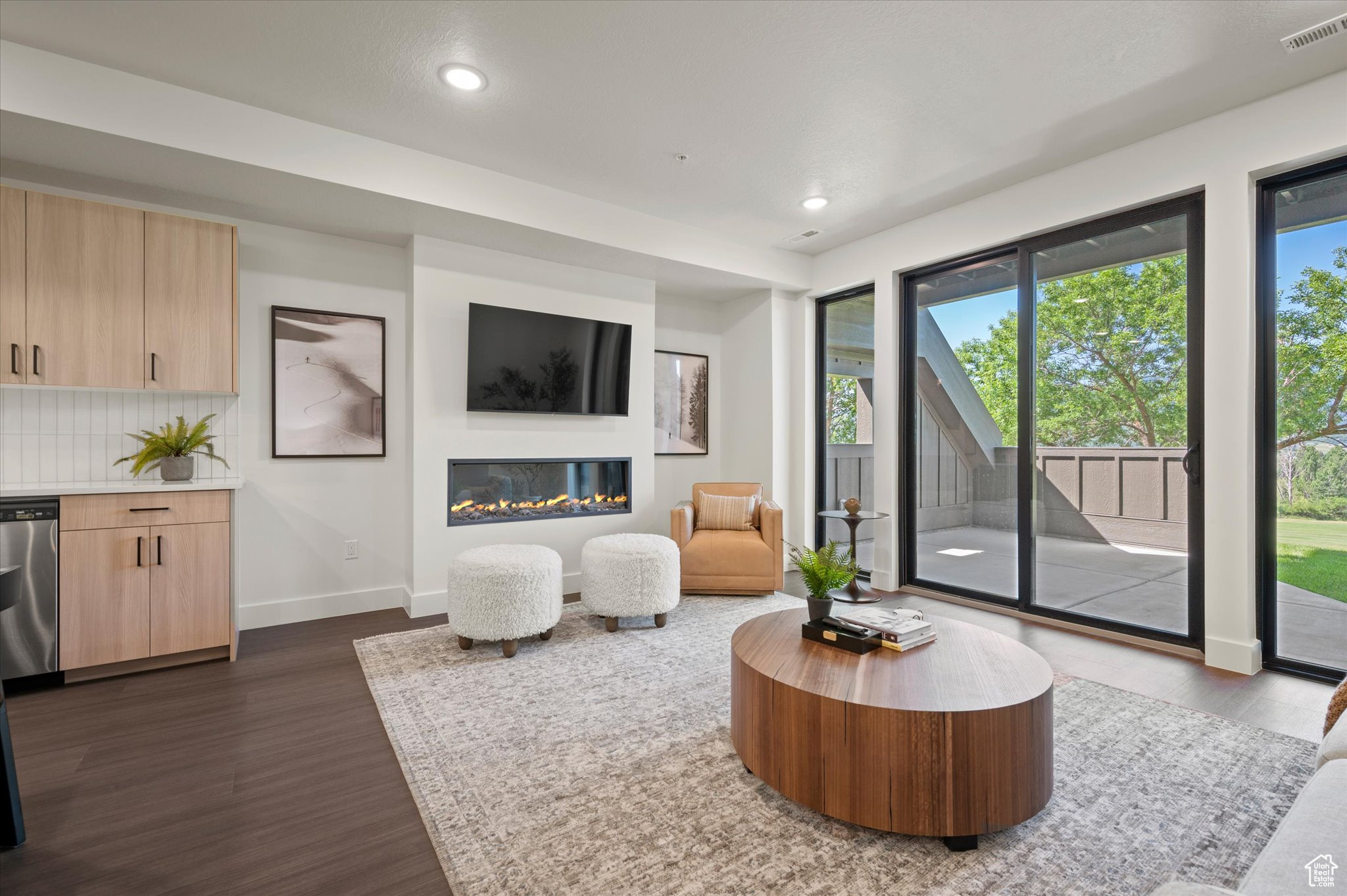 THE POINTE AT WOLF CREEK - Residential