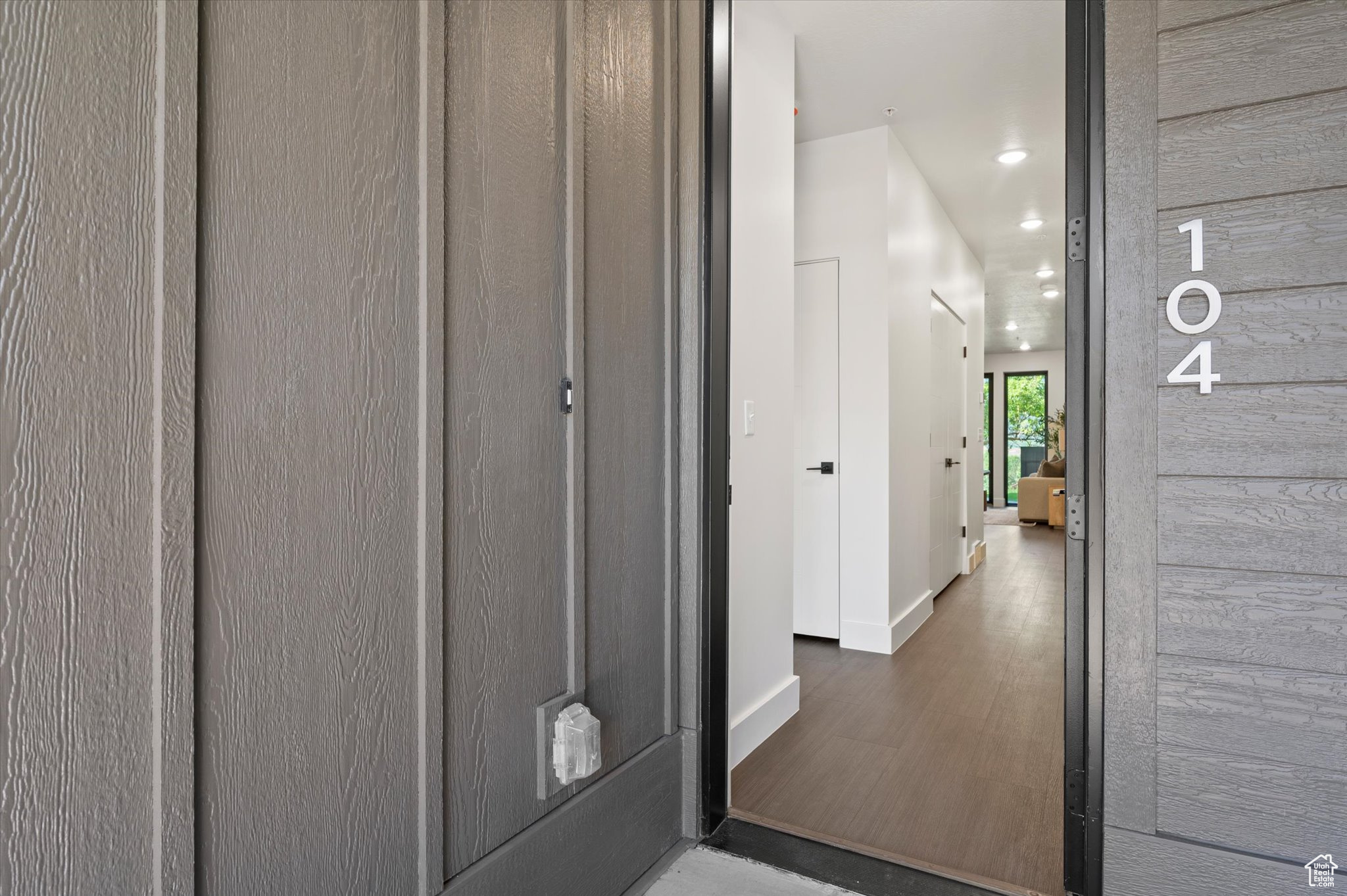 THE POINTE AT WOLF CREEK - Residential