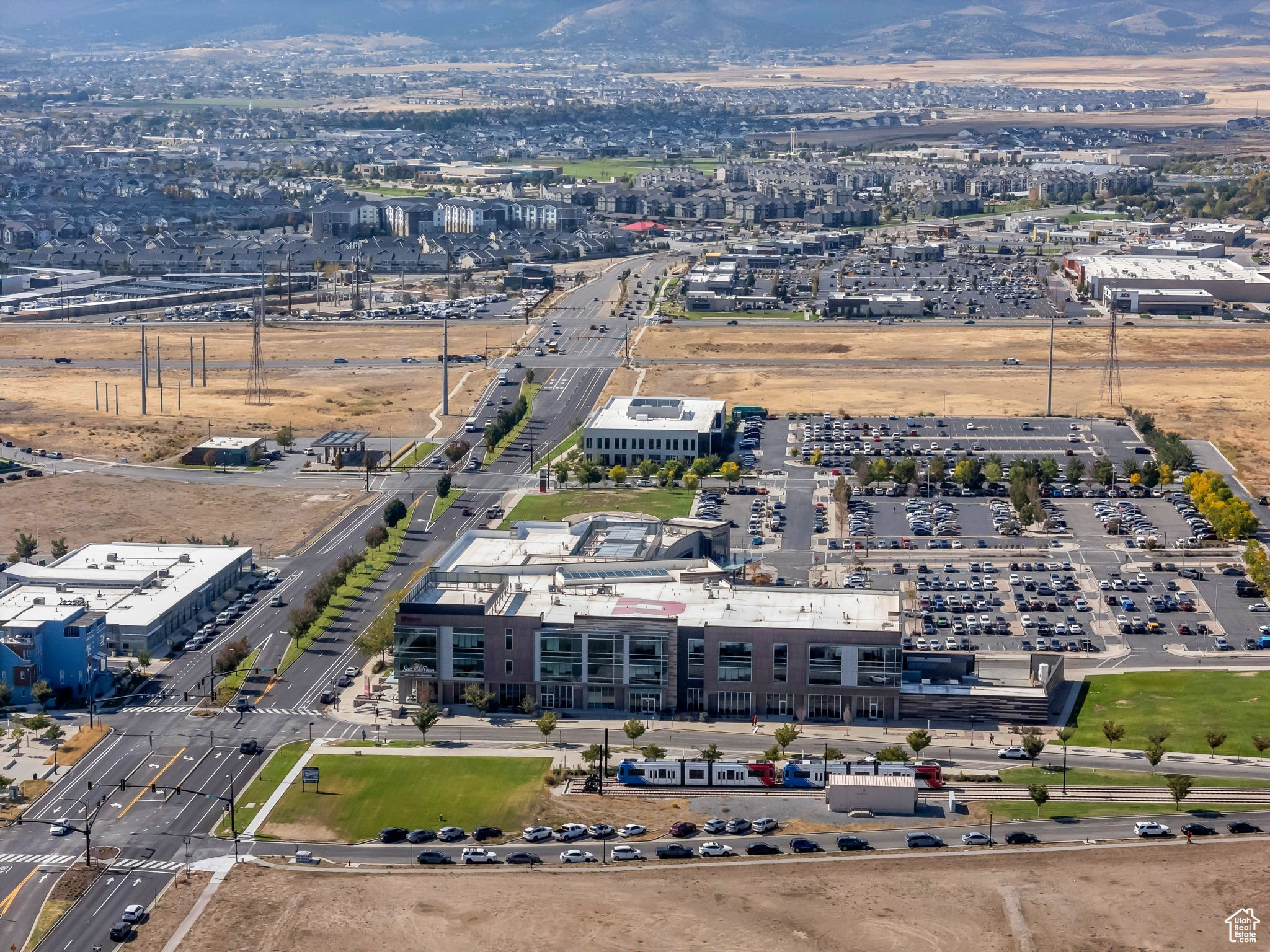 DAYBREAK - Residential