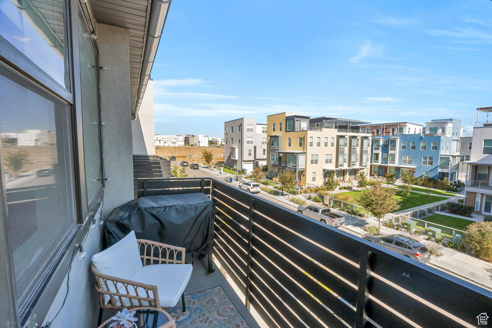 DAYBREAK - Residential