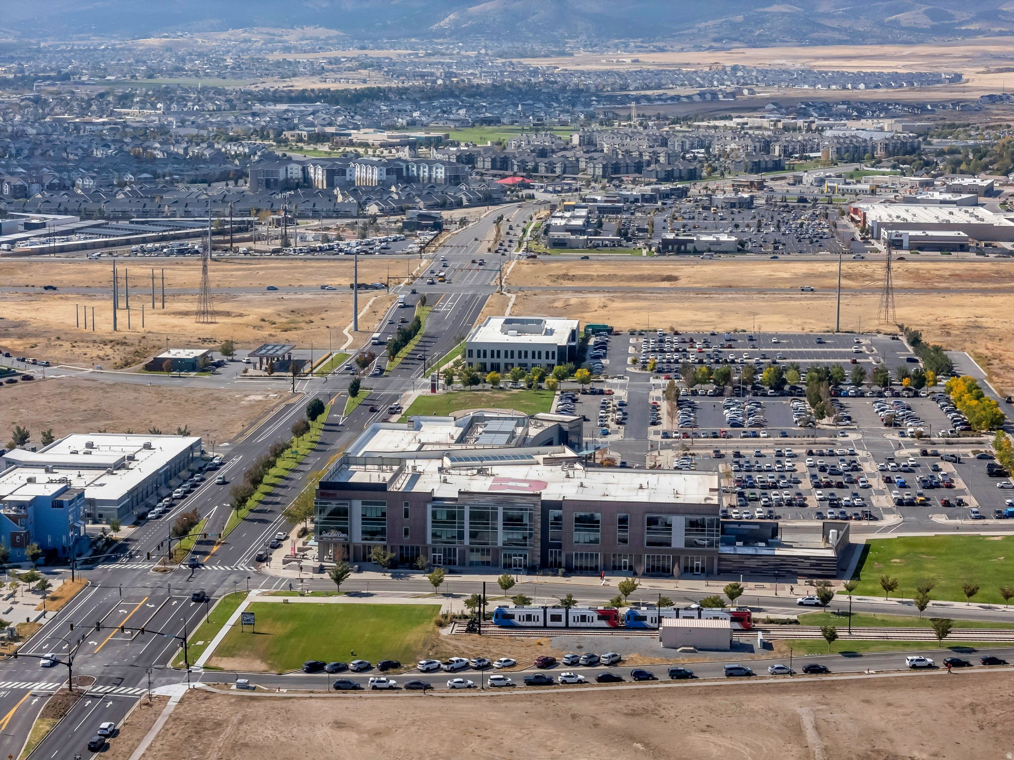 DAYBREAK - Residential